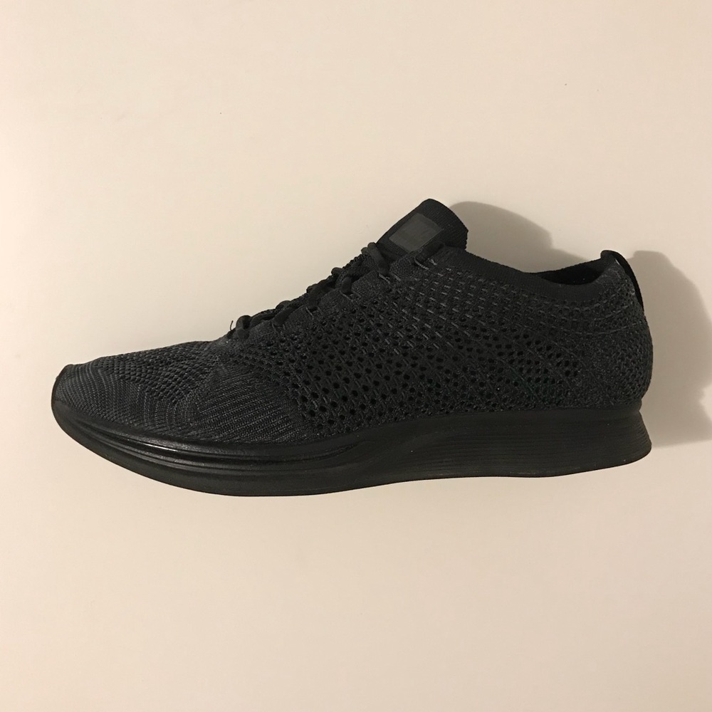 Nike Flyknit Racer Triple Black